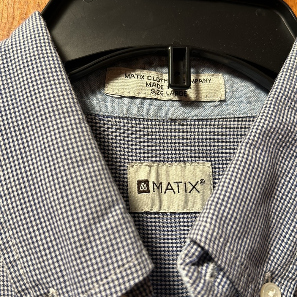 Matix Men’s Large Button Down - Picture 3 of 4